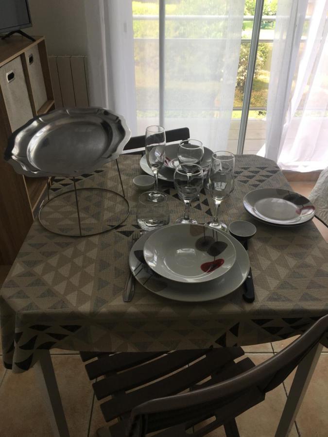 Studio Vue Sur Jardins - Tout Confort Proche Mer Appartement Courseulles-sur-Mer Buitenkant foto