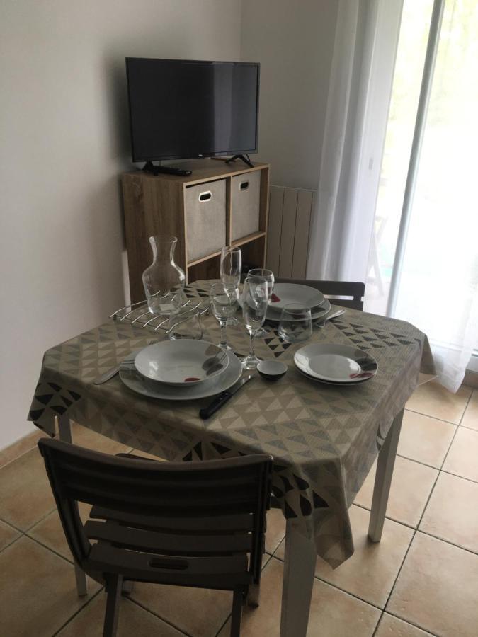 Studio Vue Sur Jardins - Tout Confort Proche Mer Appartement Courseulles-sur-Mer Buitenkant foto