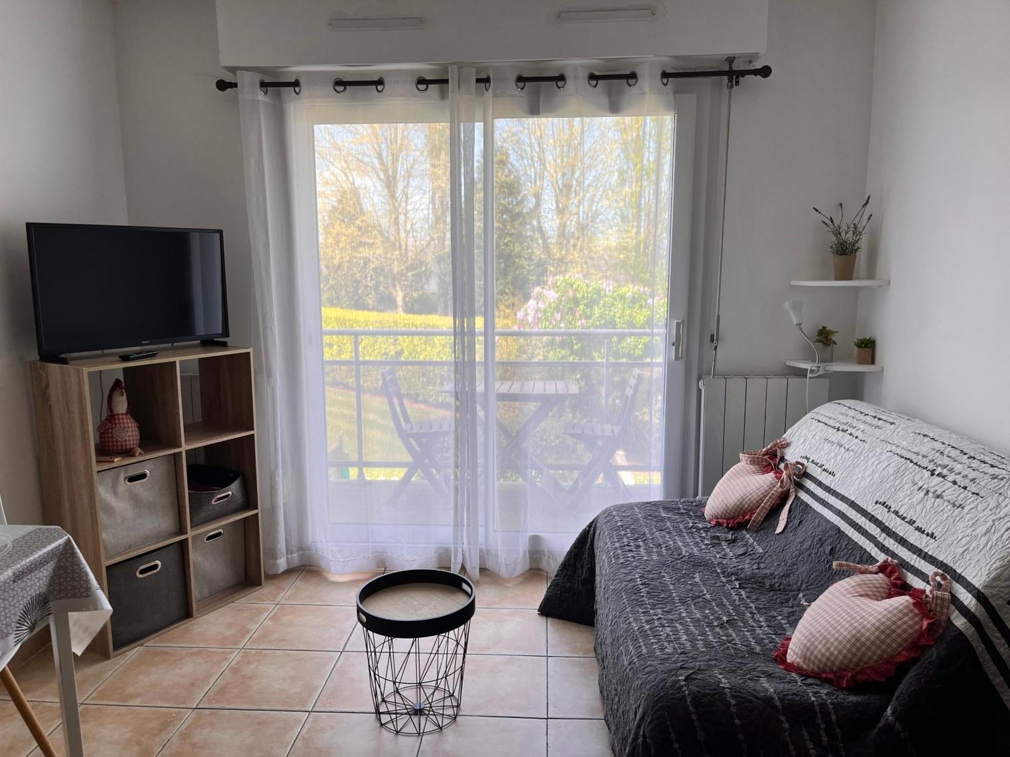 Studio Vue Sur Jardins - Tout Confort Proche Mer Appartement Courseulles-sur-Mer Buitenkant foto